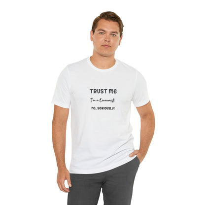 Trust Me Economist T-shirt | Men and women Clothing