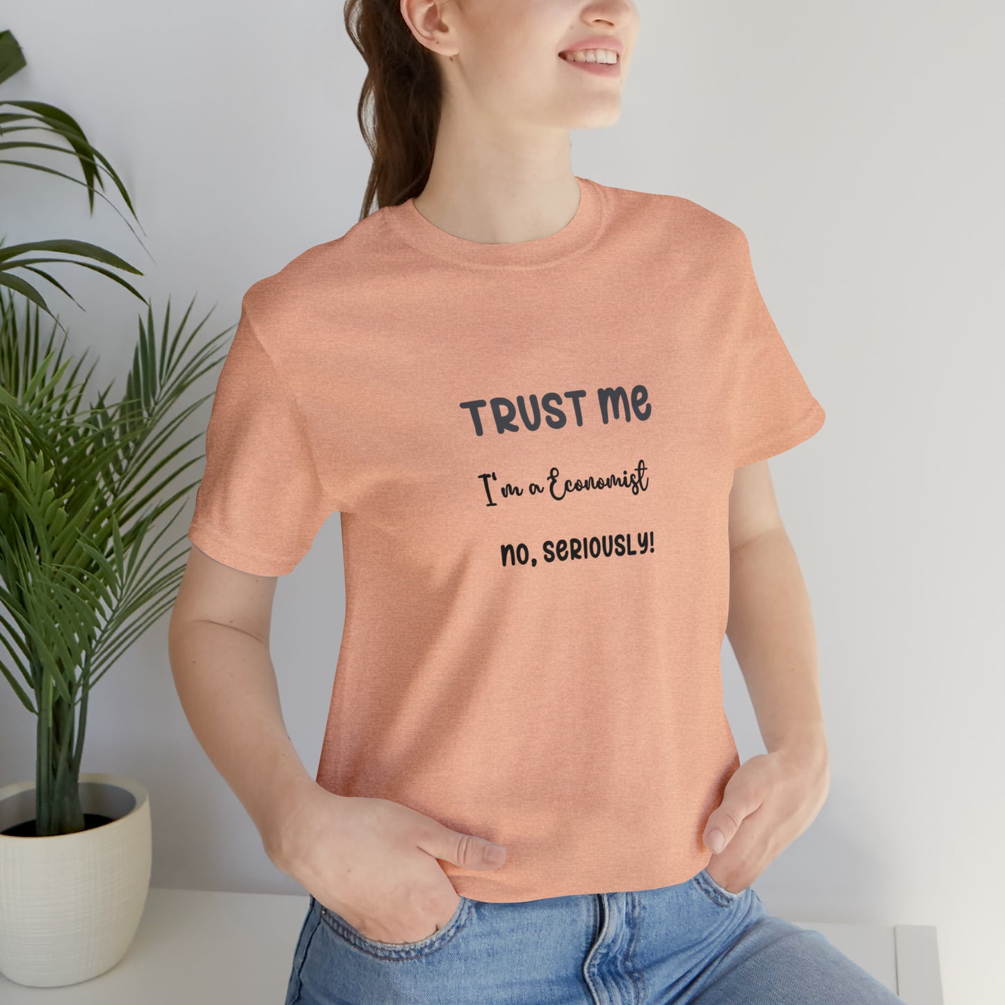 Trust Me Economist T-shirt | Men and women Clothing