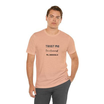 Trust Me Economist T-shirt | Men and women Clothing