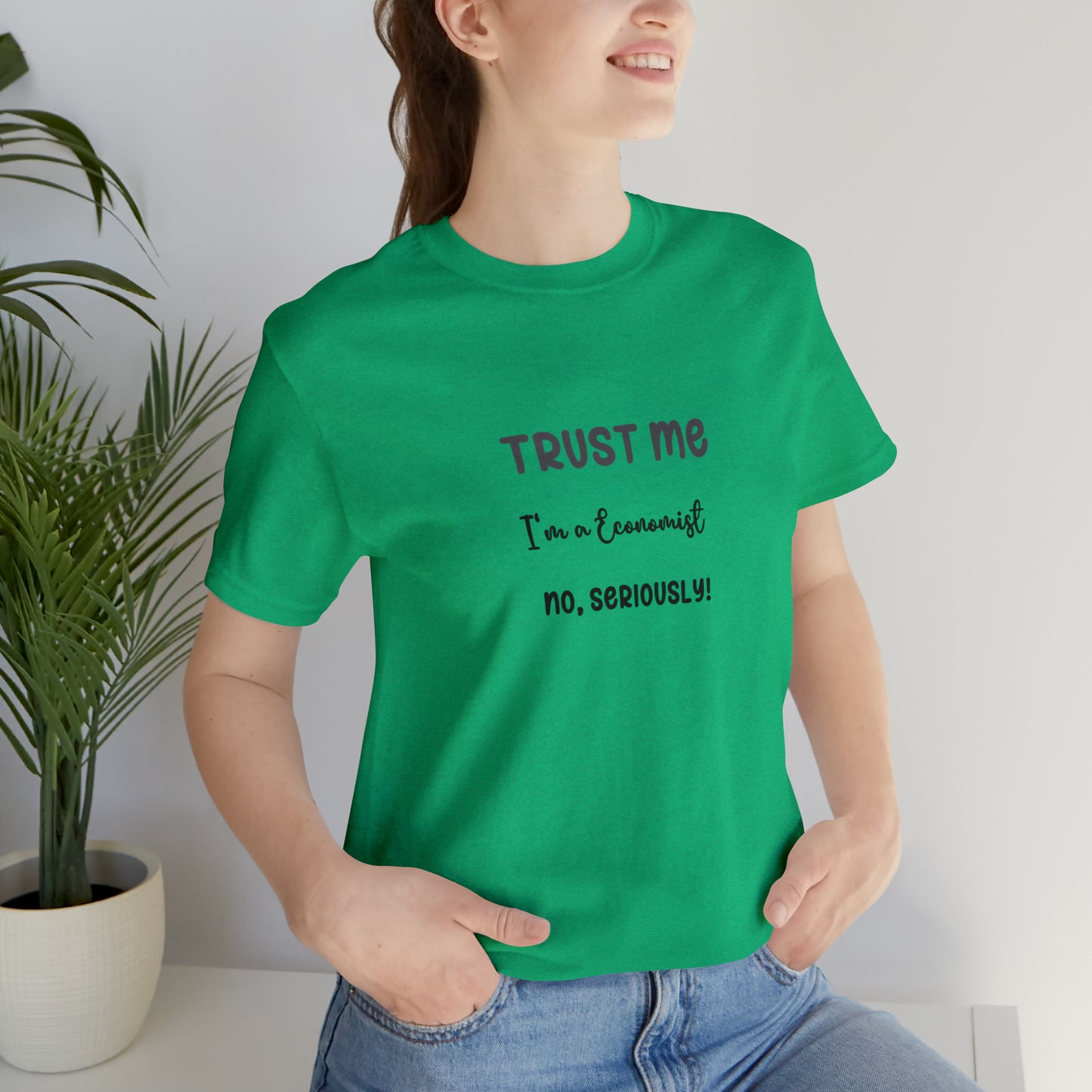 Trust Me Economist T-shirt | Men and women Clothing