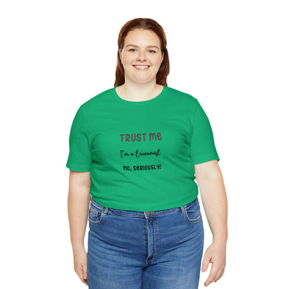 Trust Me Economist T-shirt | Men and women Clothing