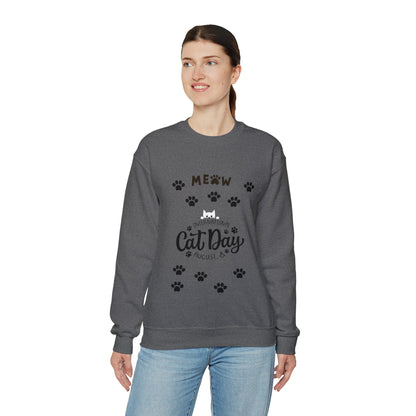 International cat day Unisex Heavy Blend™ Crewneck Sweatshirt - Designs by Tom